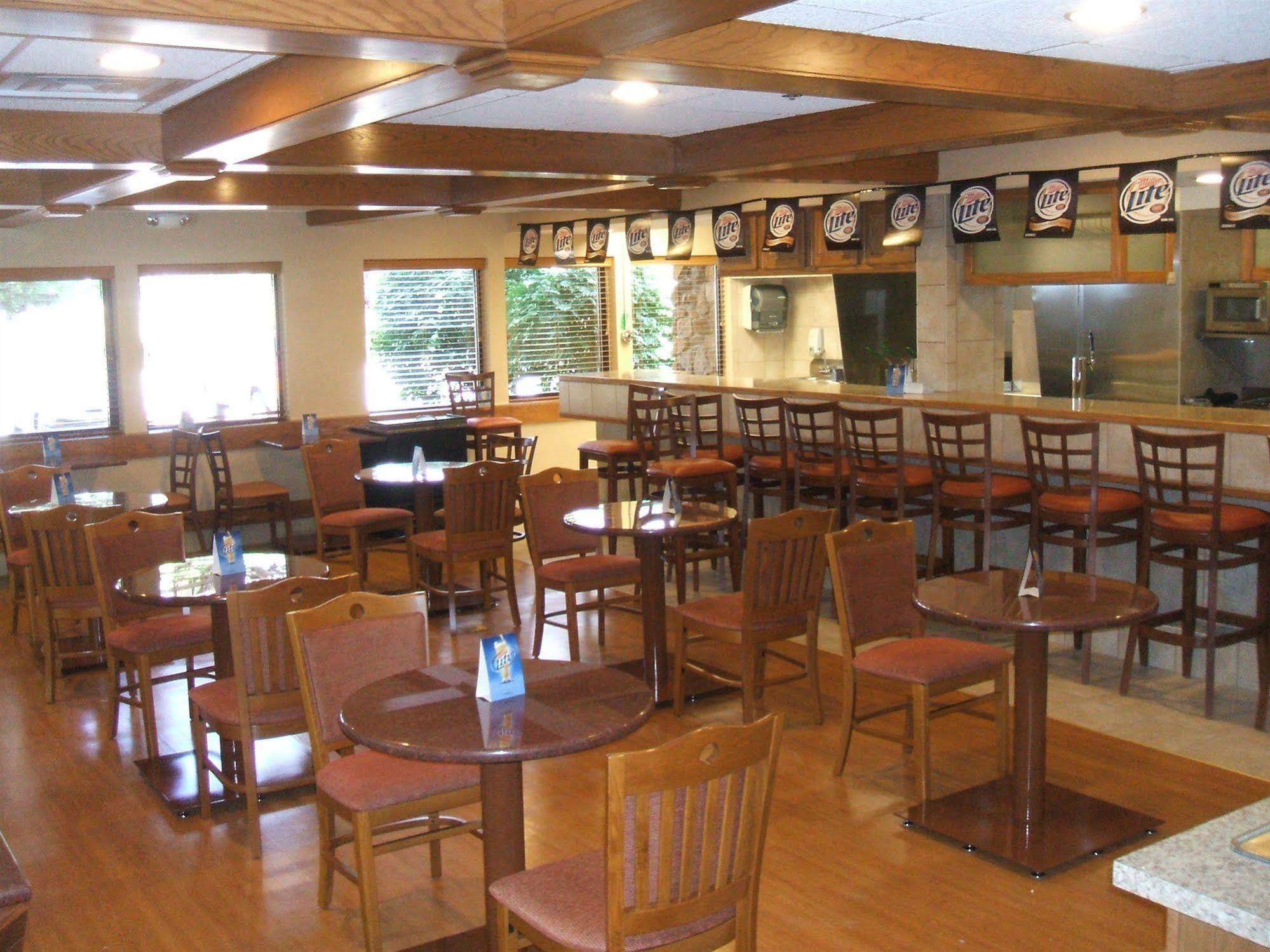 The Carlton Lodge Adrian Ristorante foto