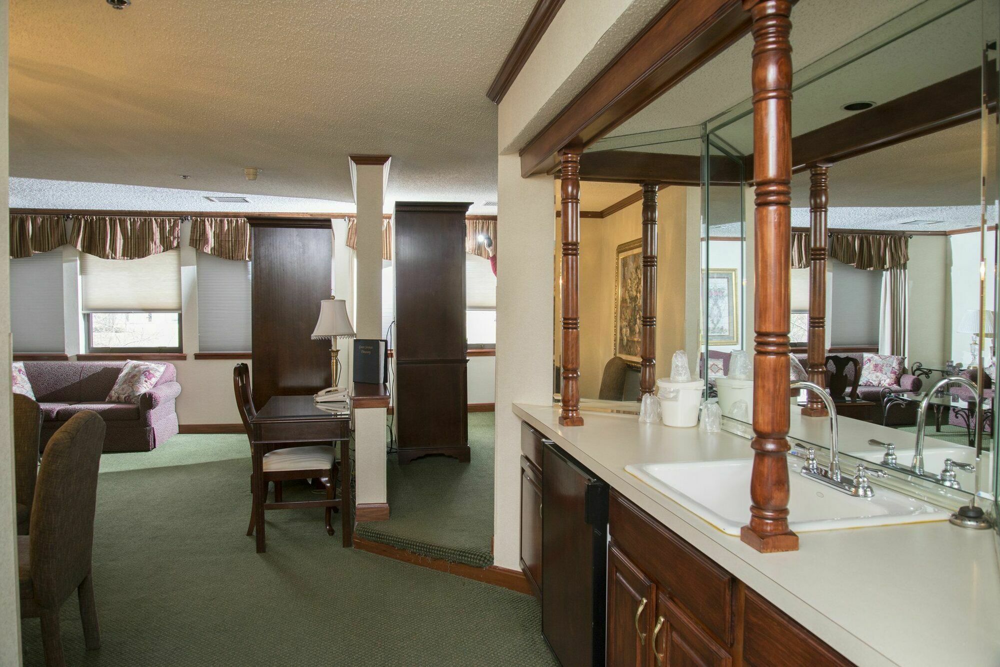 The Carlton Lodge Adrian Esterno foto